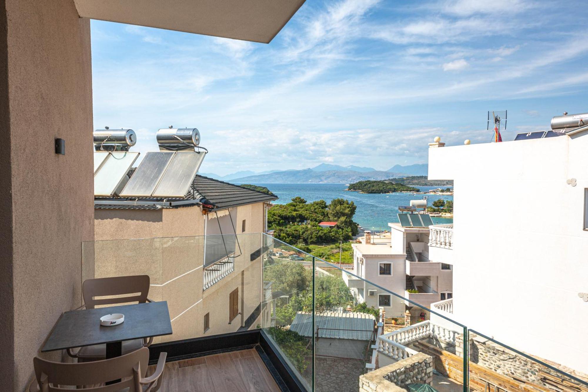 Nobbu Hotel Ksamil Exterior foto